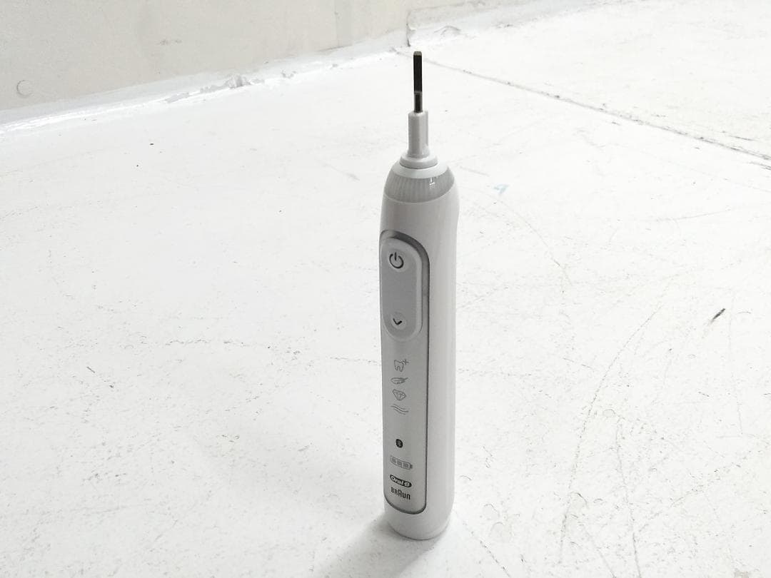 未使用 ブラウン オーラルB ジーニアス プロフェッショナル 電動歯ブラシ▲