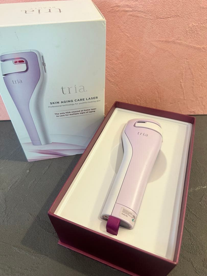 tria SKIN AGING CARE LASER 美顔器