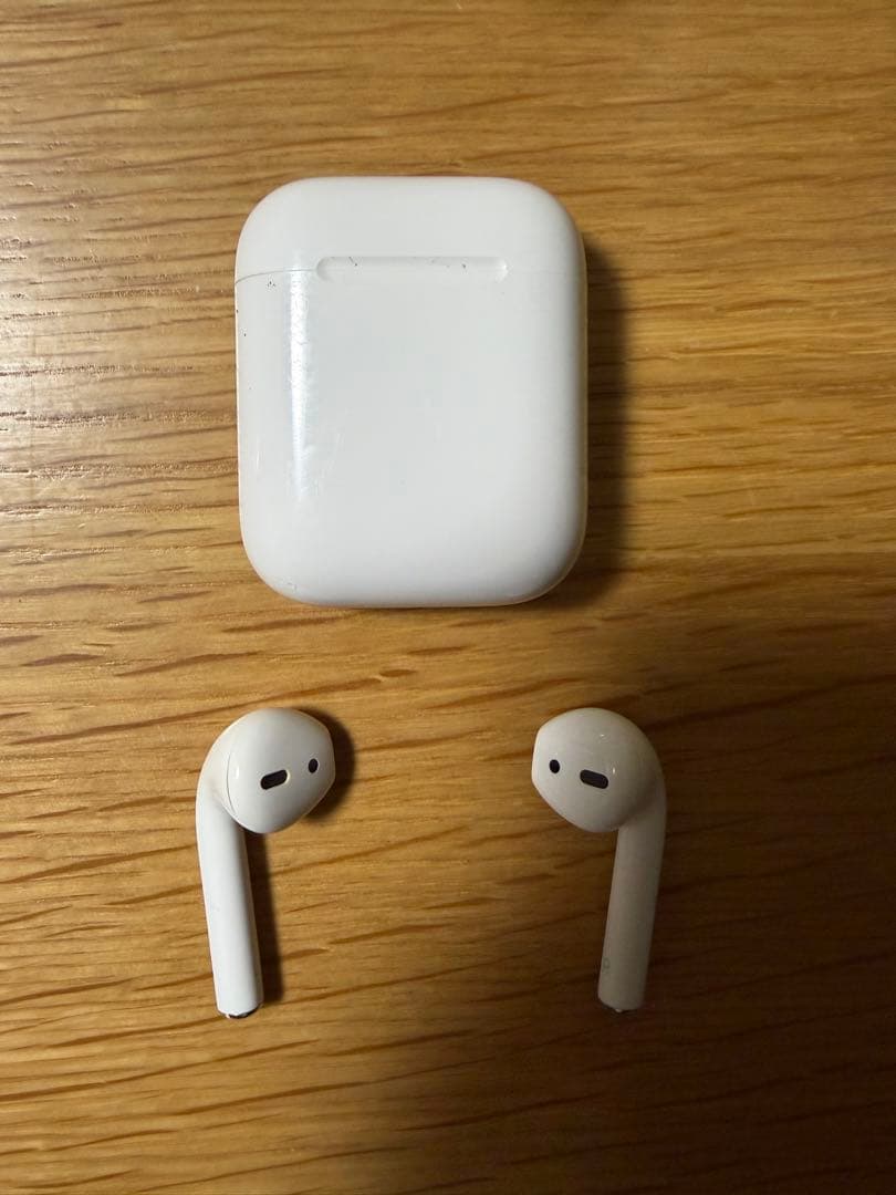 AirPods本体 ホワイト 充電ケース付き