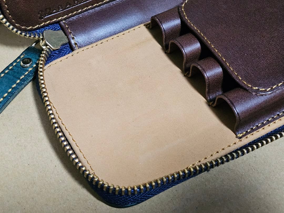 バハギア　ペンケース　ラウンドジップ型　プエブロ　オルテンシア