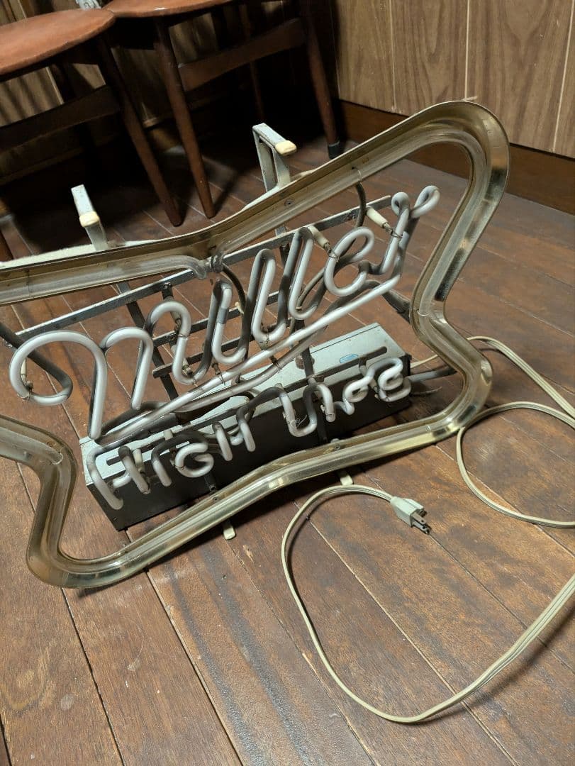 C*!様 70s　ネオンサイン Miller ビール　neon sign bee