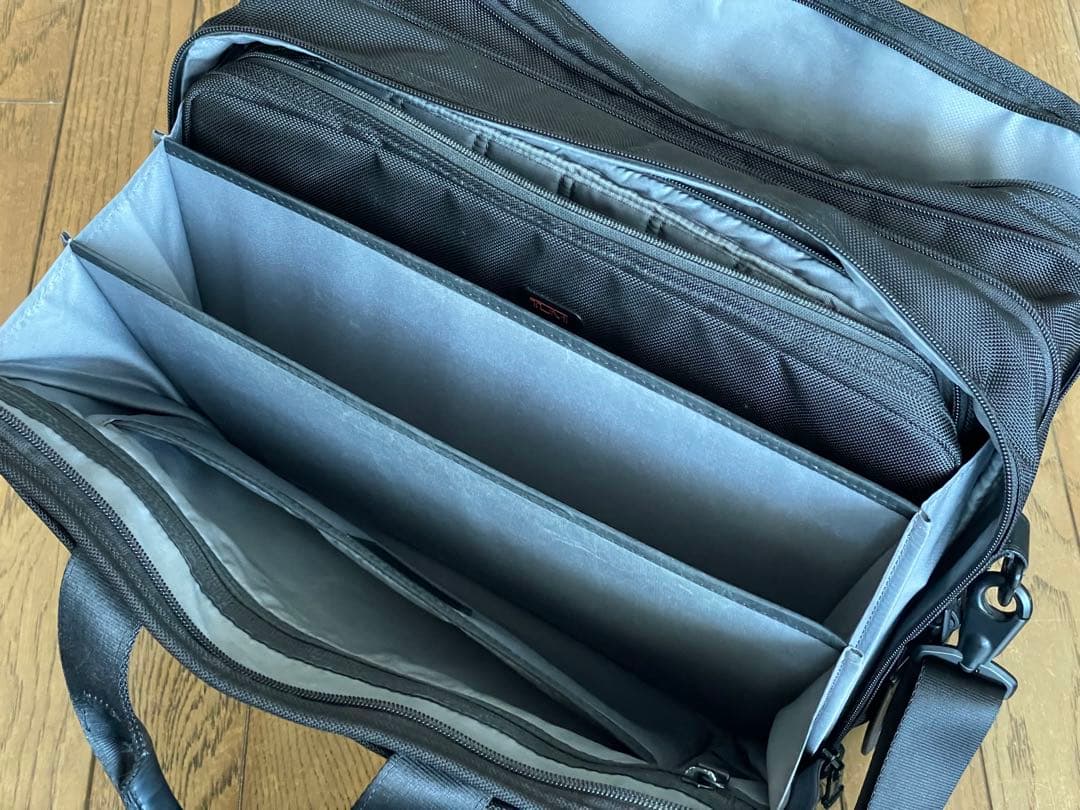 TUMI トゥミ ALPHA 2WAY エクスパンダブル ブリーフケース