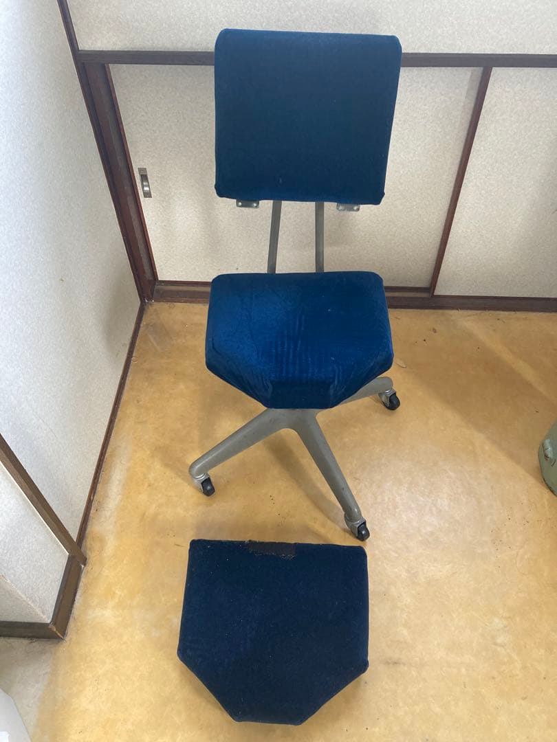 鉄道 回転椅子 青色モケット キャスター付き