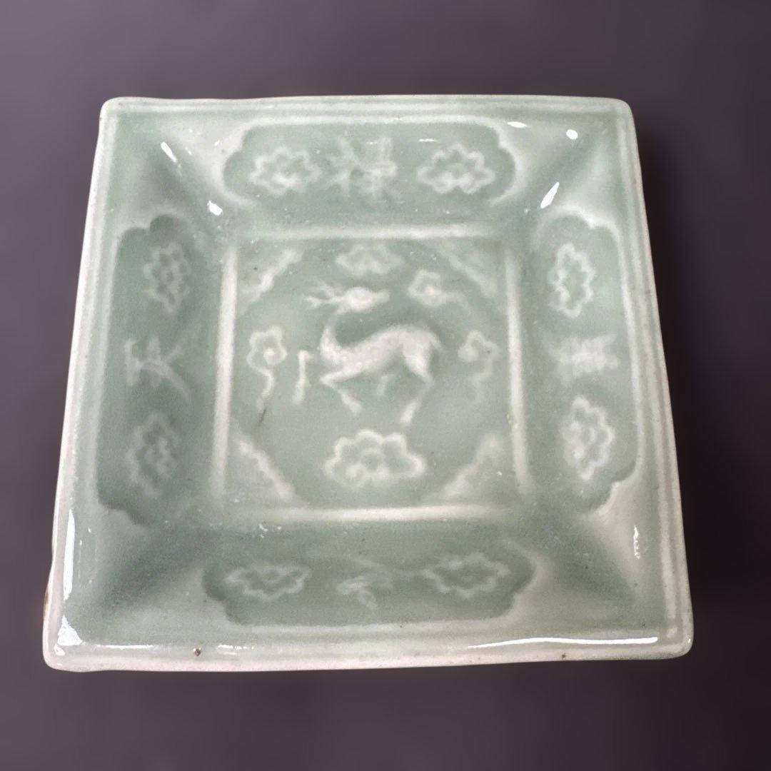 G26 送料無料　三田青磁　鹿の図　角皿　2枚　古美術　和骨董