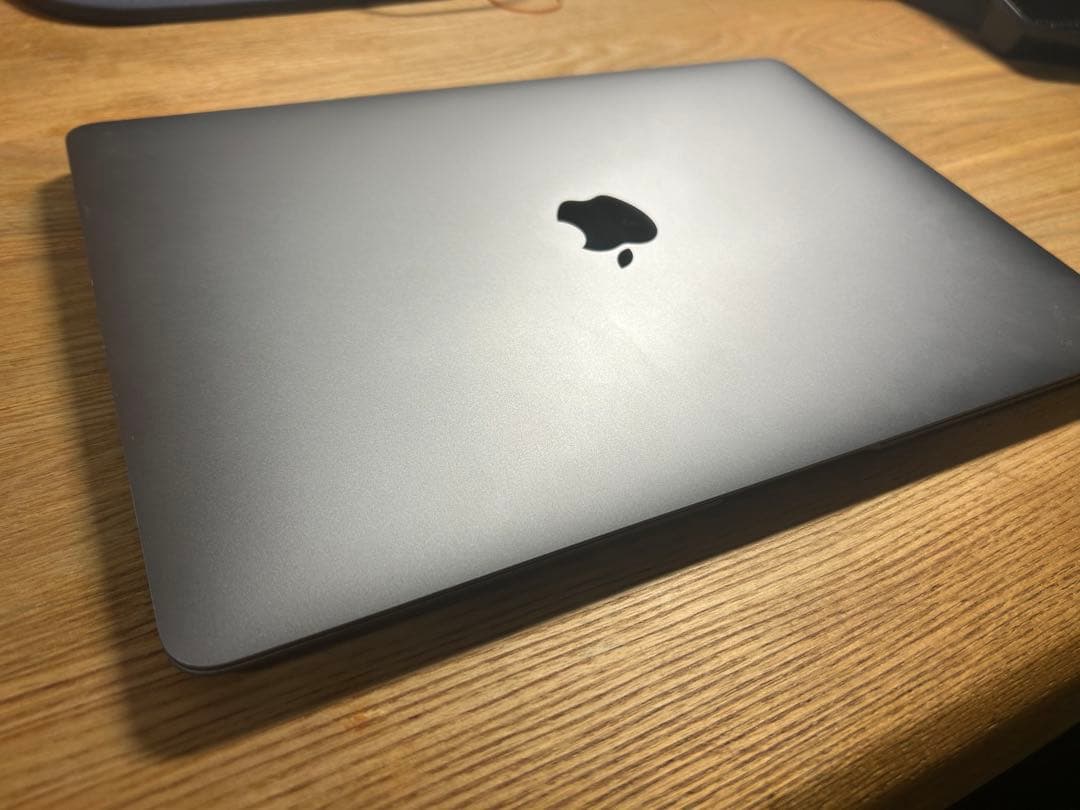 A*A様 【極美品】MacBook Air M1 8GB 256GB 充放電16