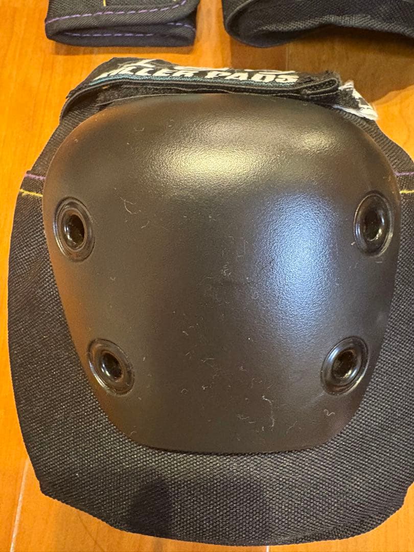 【M02】187 KILLER PADS 膝肘パッドセット