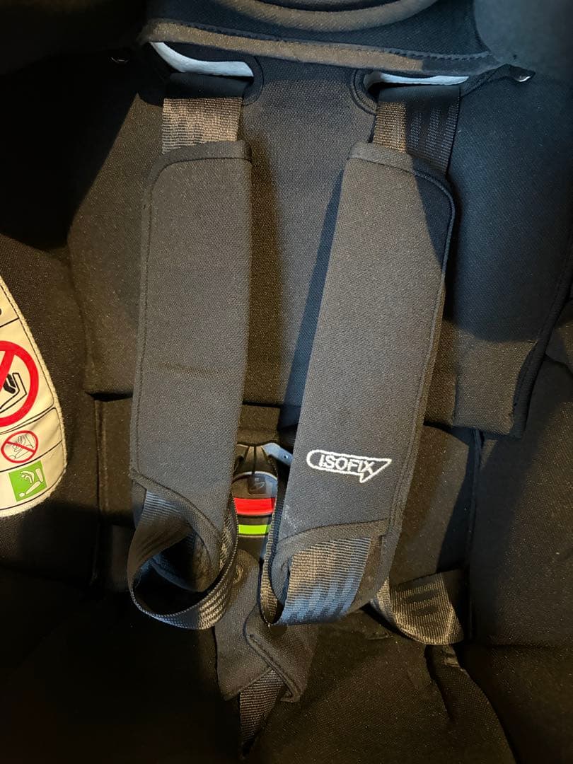 ApricaISOFIXチャイルドシートフラディアプラスシルバーブラック