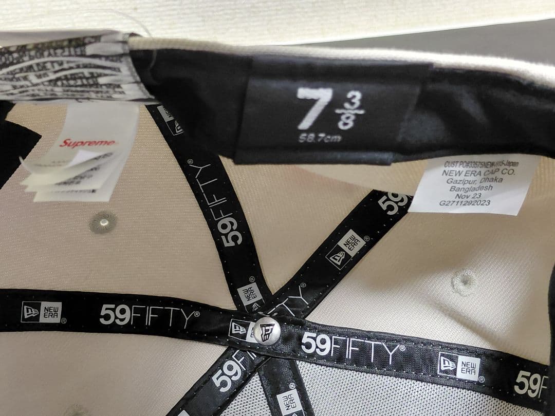 【新品未着用】Supreme　Gold Cross　S Logo　New Era