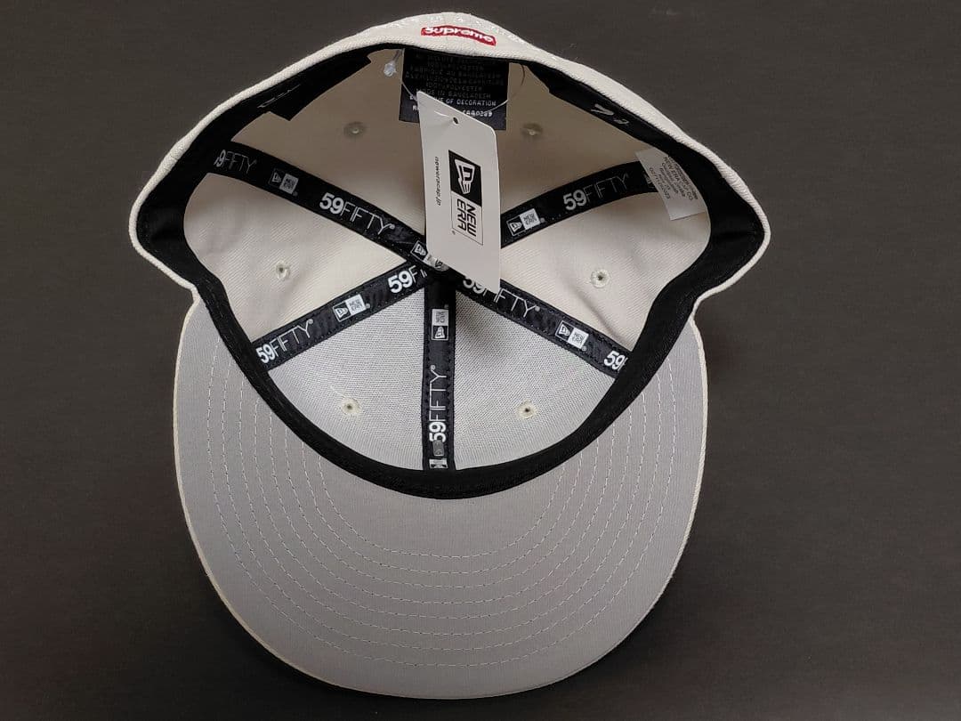 【新品未着用】Supreme　Gold Cross　S Logo　New Era