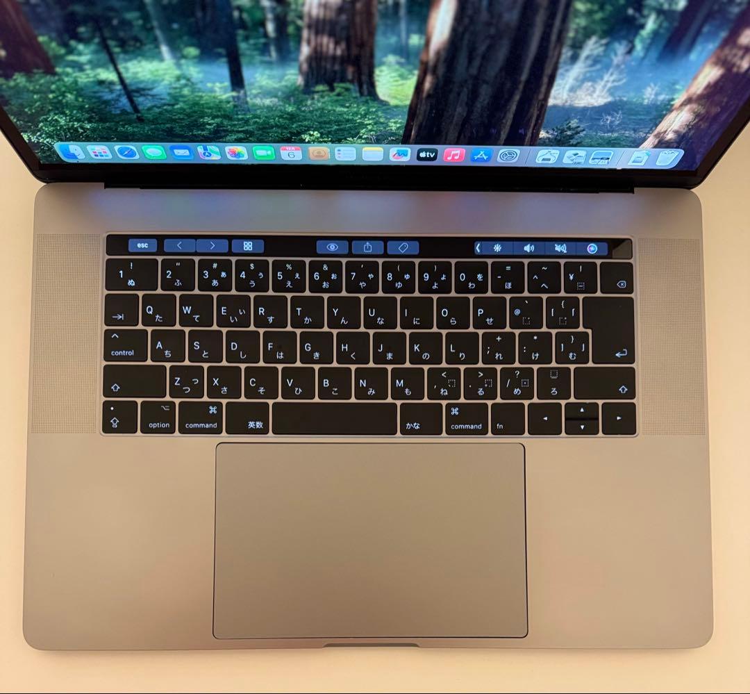 美品 Macbook Pro 2017 15インチ 今年最新mac os