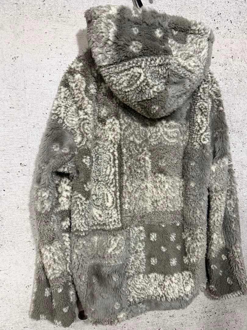 新品　タトラス　ボアジャケット　バンダナ柄　グレー　ブランドアウター　メンズ