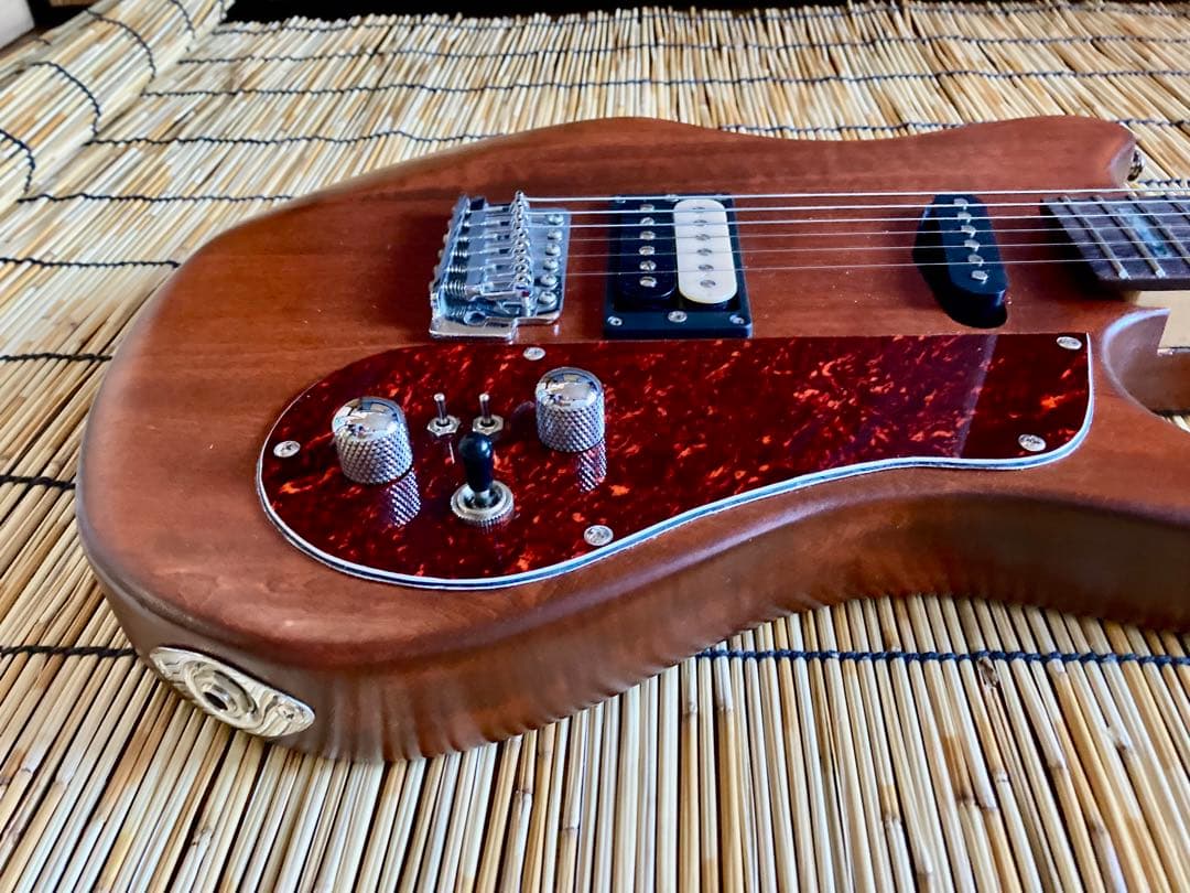 ☆最終値下 ☆チビ工房オリジナル　ピックアップHS配置に新機能搭載