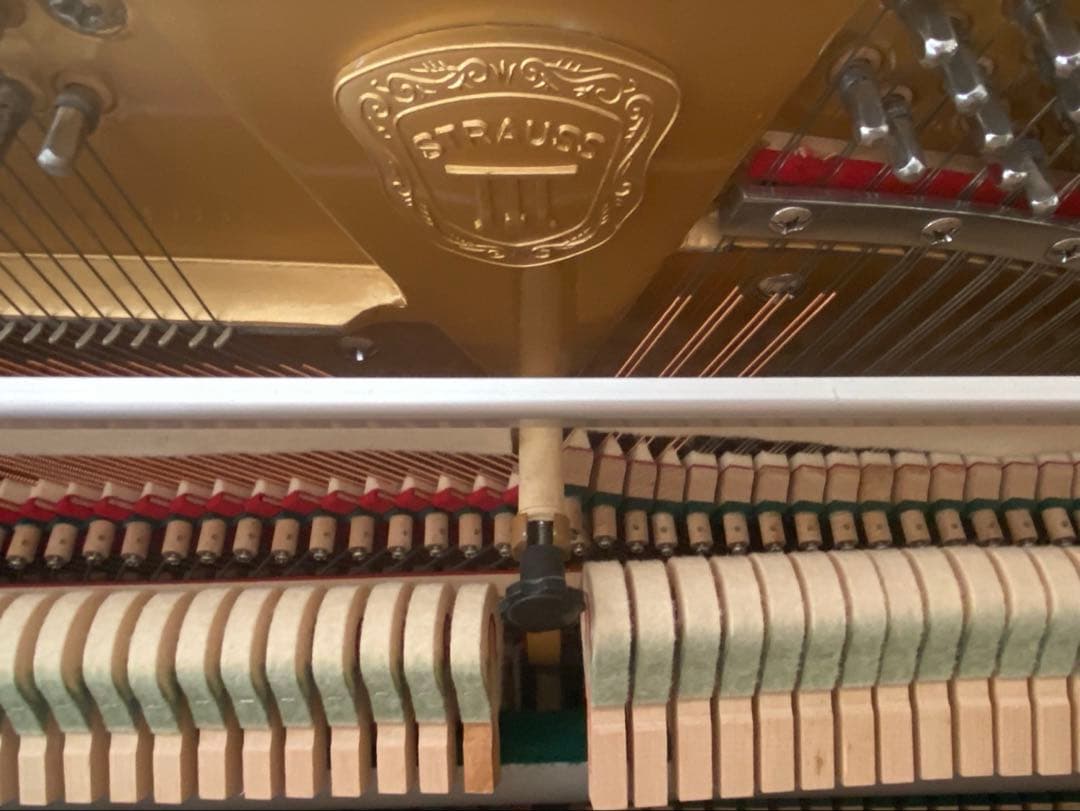 STRAUSS アップライトピアノ