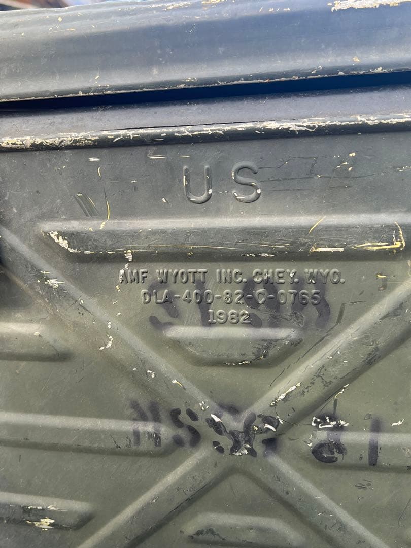 実物米軍　ベトナム戦争レトロ　USフードコンテナ　クーラーボックス