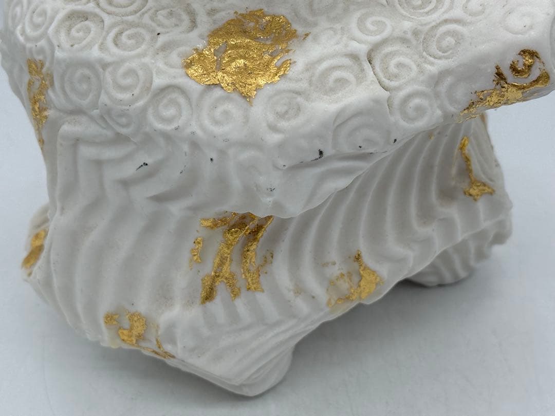 坂田甚内作　白釉金彩波紋　置物　名人作　送料込み250605