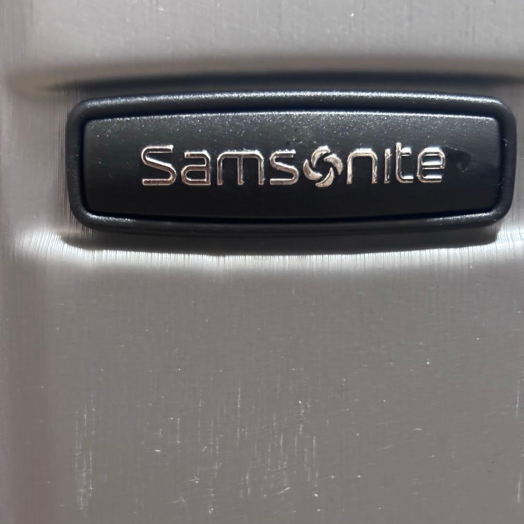 samsonite サムソナイト スーツケース シルバー　Lサイズ