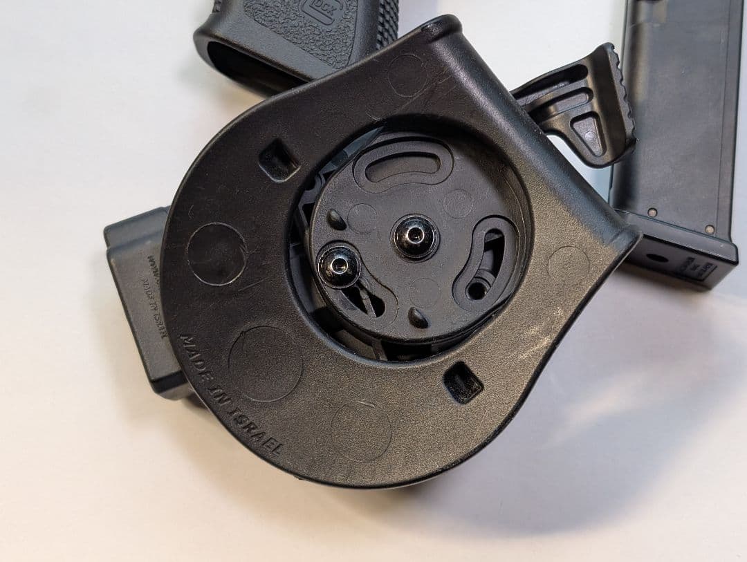 実物ホルスター付　マルイ　GLOCK 19 3rd genガスブロ