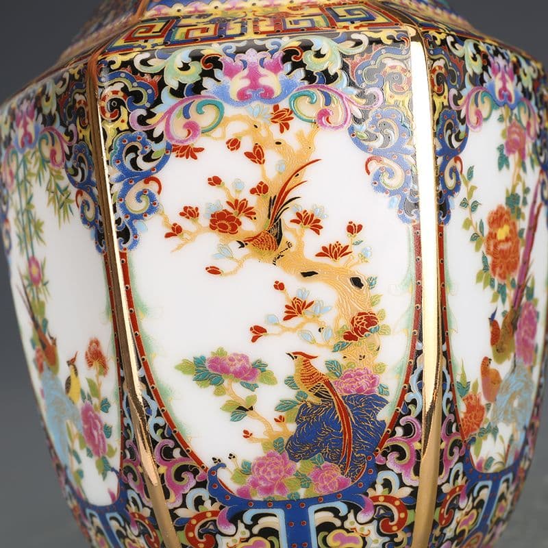 乾隆琺瑯彩六方瓶 景徳鎮 陶磁器 装飾品 現代工芸品 美術品 置物