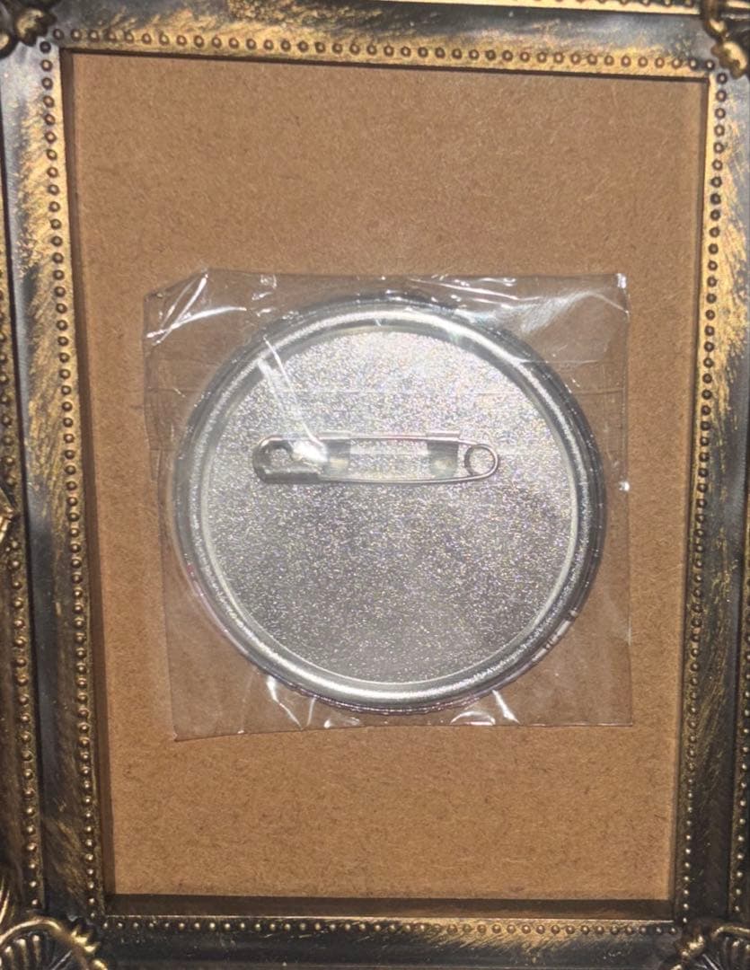 オブリビオニス 缶バッジ Ave Mujica