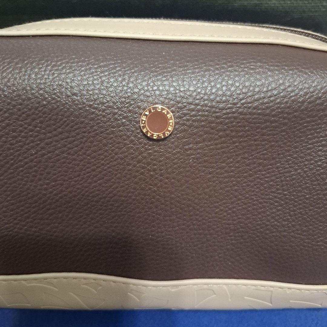 【未開封】エミレーツ航空　ファーストクラス　メンズアメニティ　パジャマ　バッグ