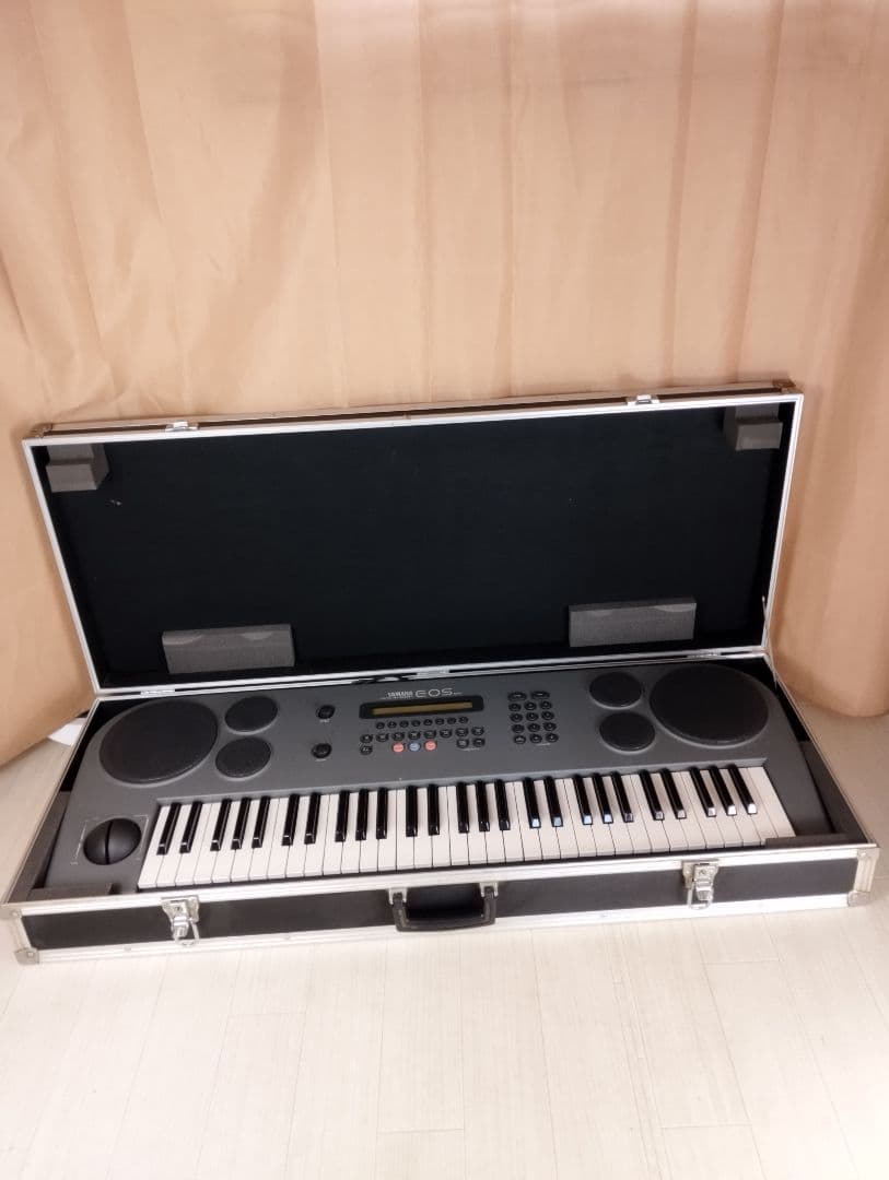 YAMAHA シンセサイザー EOS B200 ハードケース付き