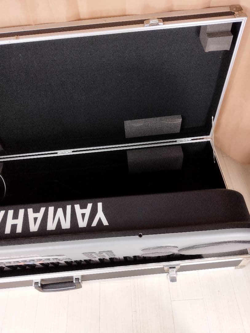 YAMAHA シンセサイザー EOS B200 ハードケース付き