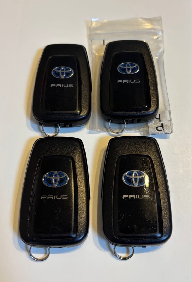 TOYOTA トヨタ　プリウス　スマートキー　まとめ売り