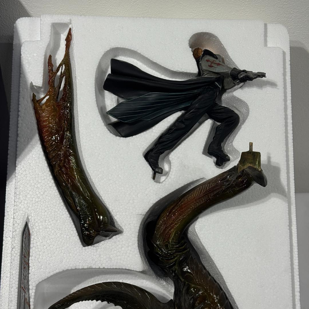 ファイナルファンタジーVII フィギュア　サイファー・アルマシー　オーディン