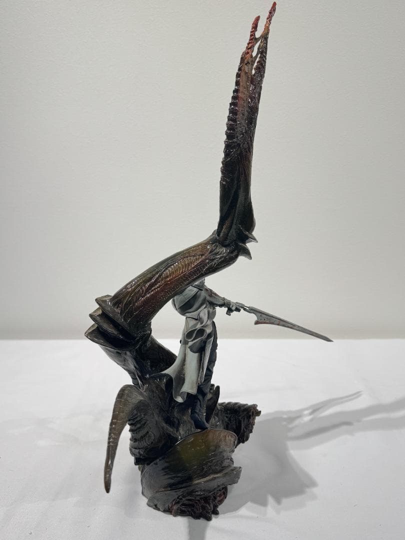 ファイナルファンタジーVII フィギュア　サイファー・アルマシー　オーディン