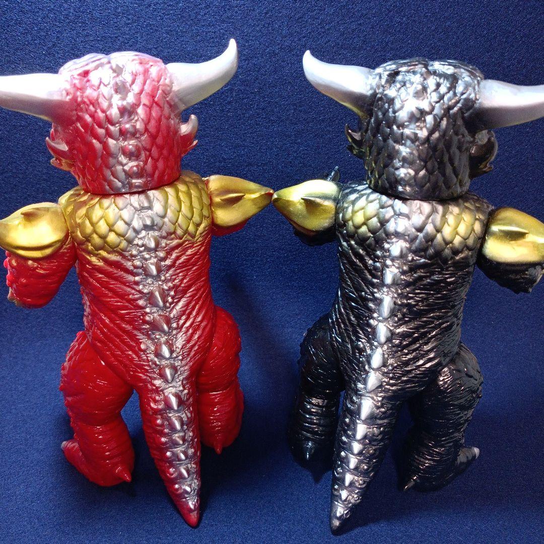 ソフビ プルガサリ 怪獣フィギュア 2体セット マーミット 　レア