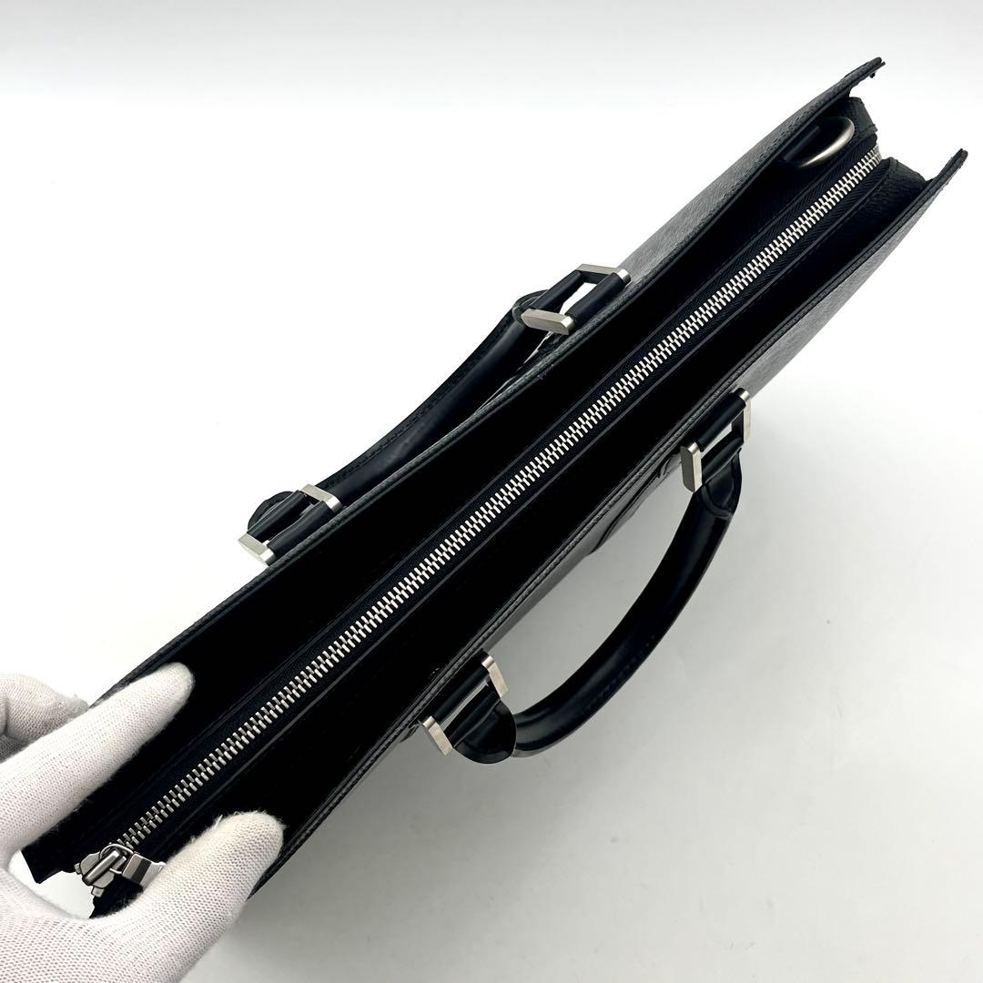 ルイヴィトン タイガ ポルトドキュマンロザン ビジネスバッグ 本物 正規品 人気