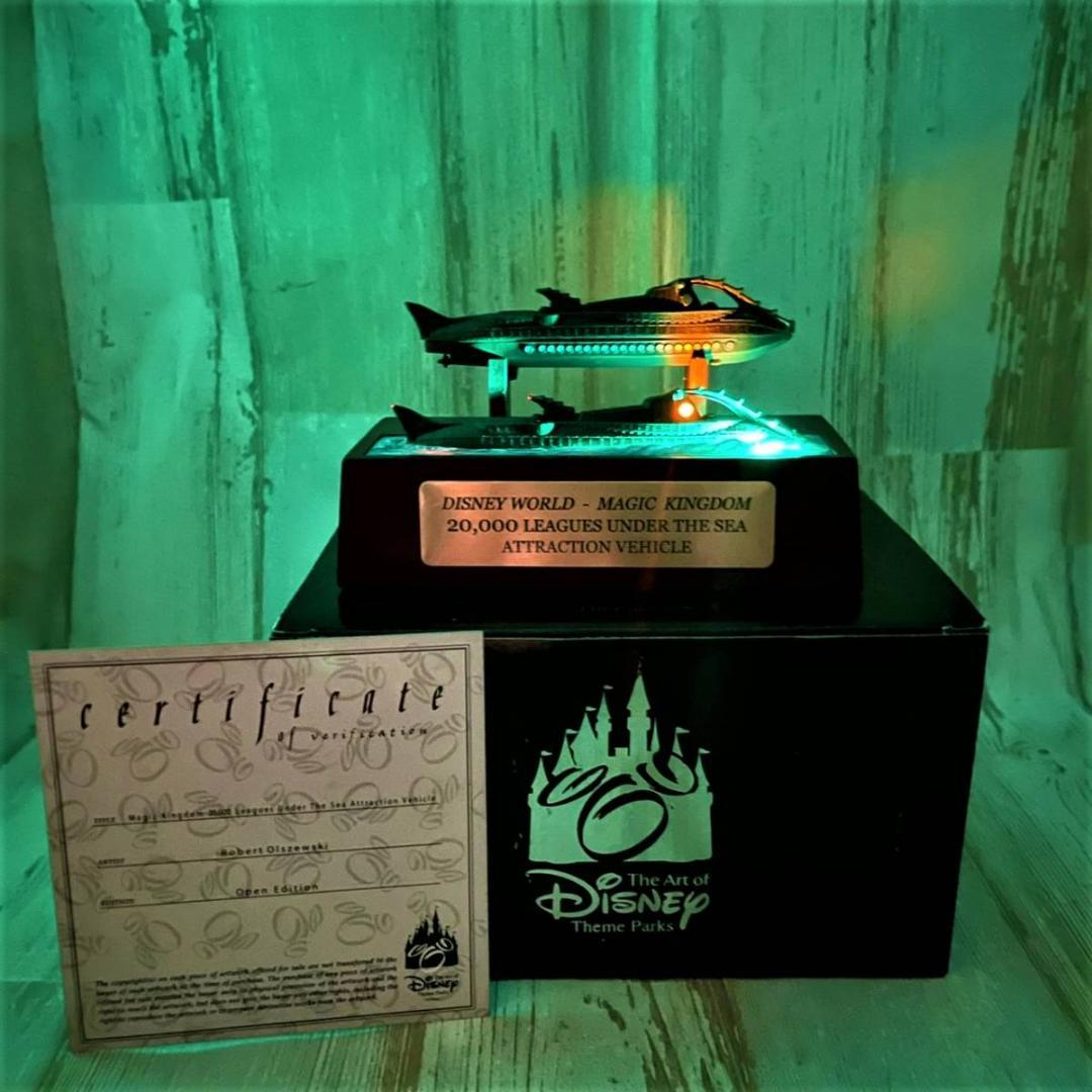 日本未発売★海底2万マイル ノーチラス号 ライトアップフィギュア★ディズニー