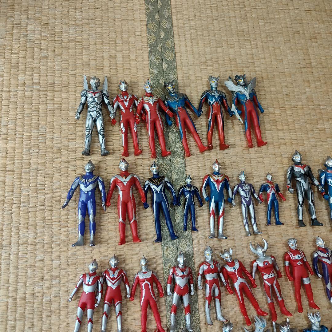 ウルトラマンフィギュアセット 約80体
