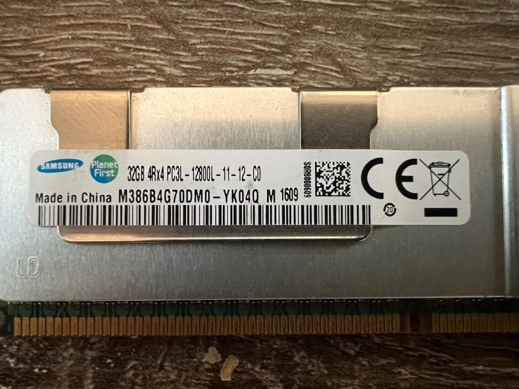 ゆな　Samsung製 32GB DDR3 中古メモリ 24枚
