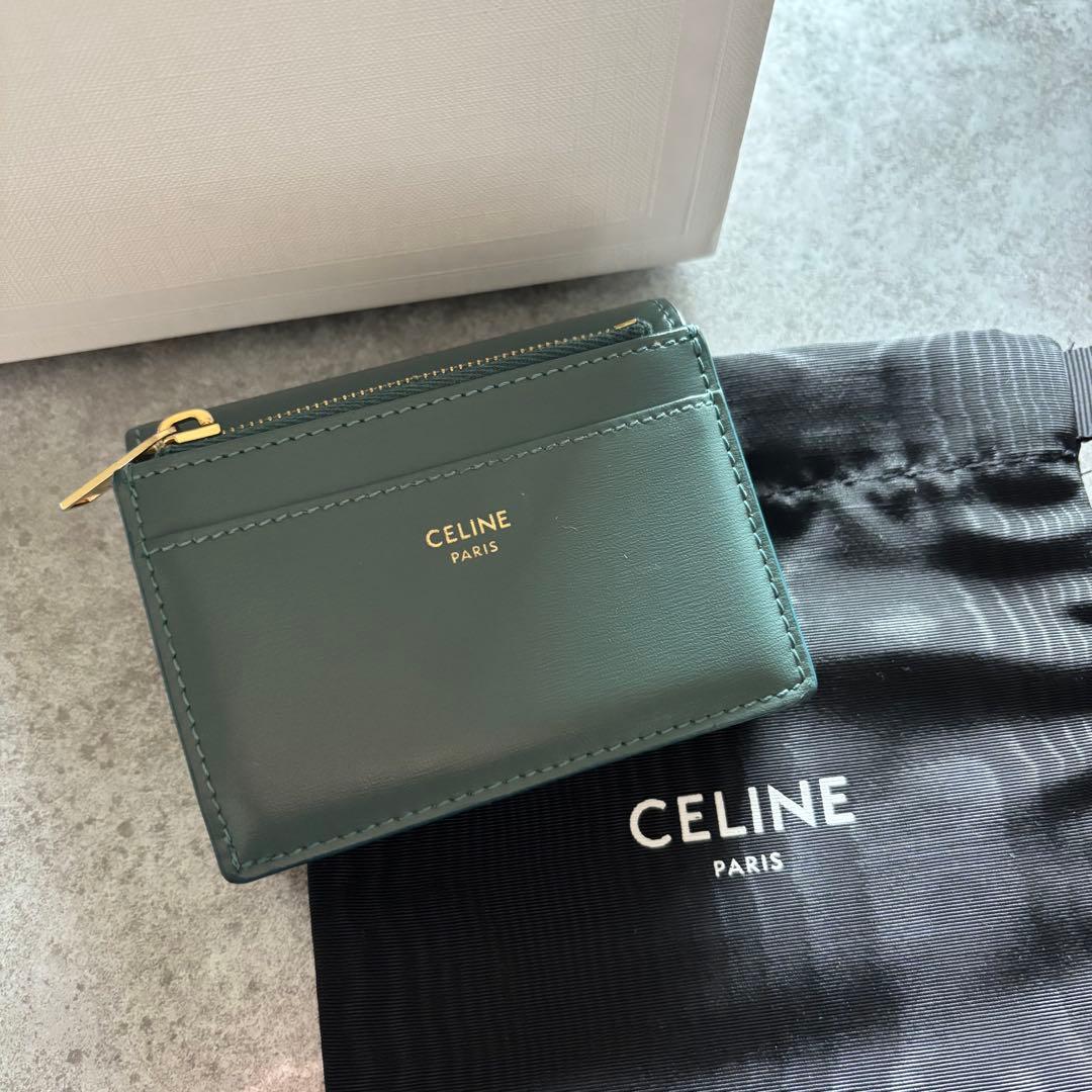 CELINE 入れ付きコンパクトウォレット　グリーン