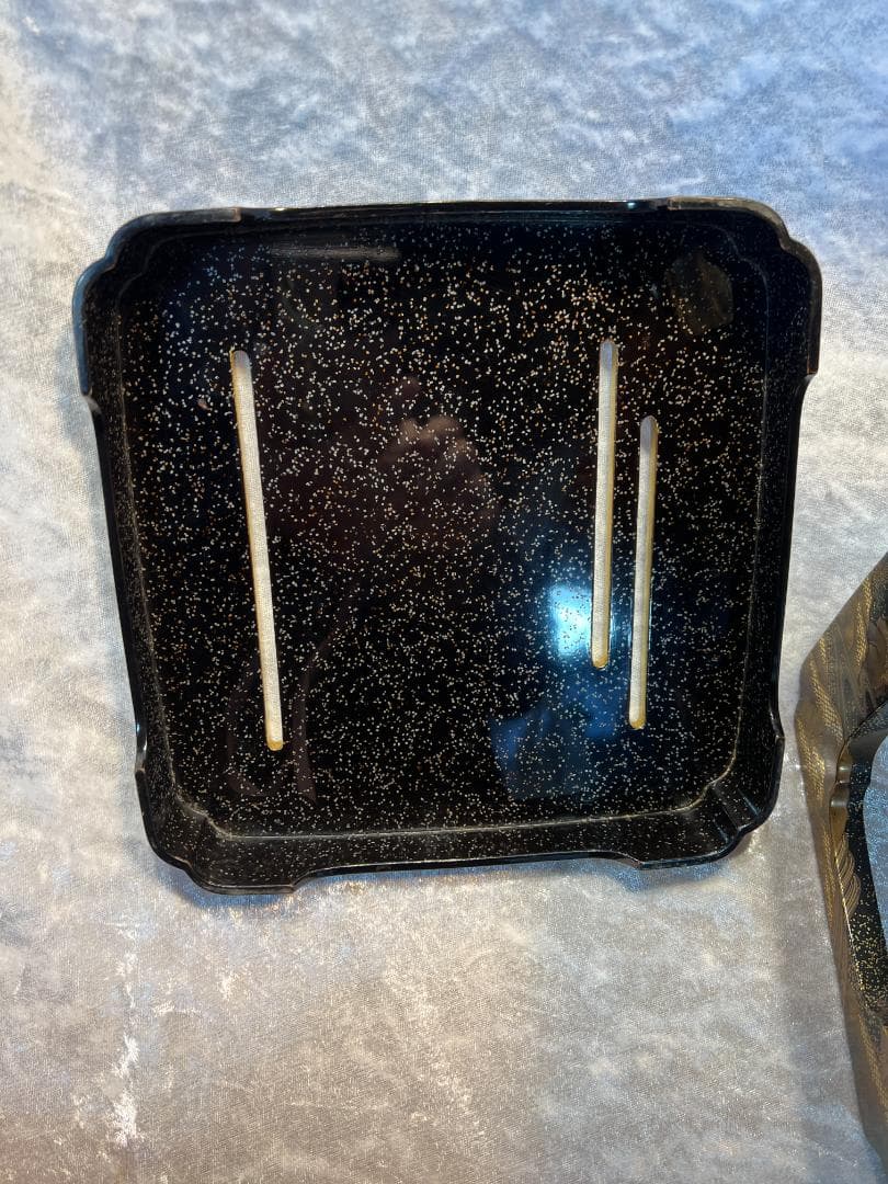 金蒔絵の三宝と三つ組み盃のセット　山水紋　松紋　合わせ箱