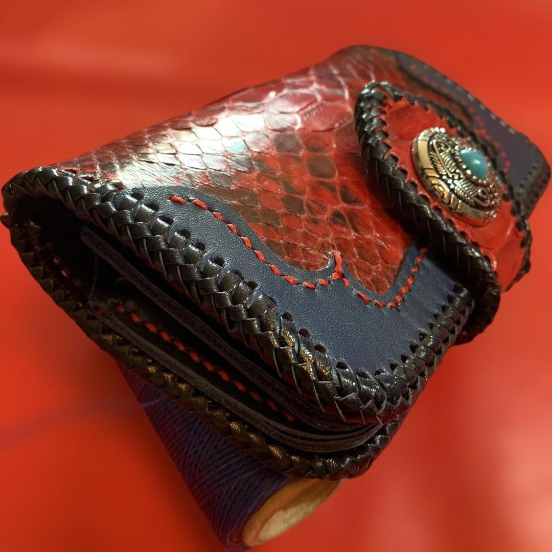 ハンドメイドレザークラフトレッドパイソンミドルウォレット牛革紺色牛レース編み紺色