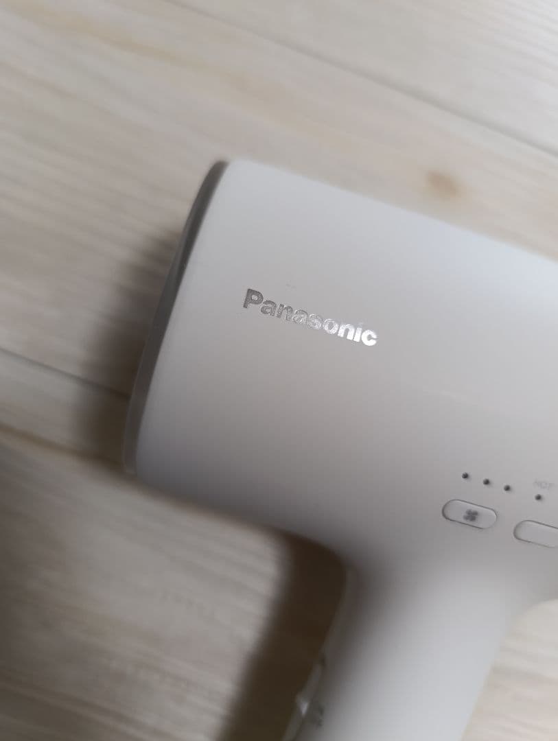 パナソニック ナノケア Panasonic EH-NA0J 22年製 WH 04