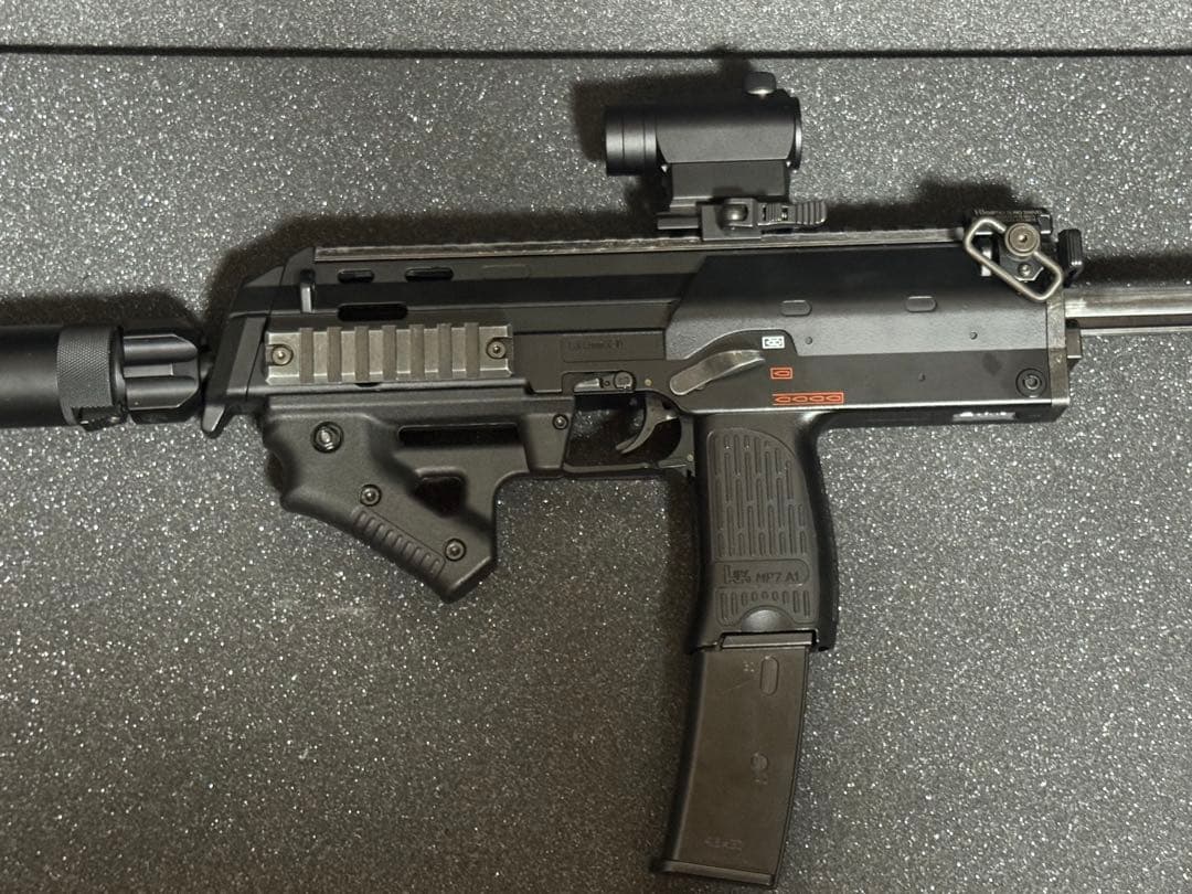 つ*ー様 メ*す　東京マルイ MP7電動ガン 外装カスタム品