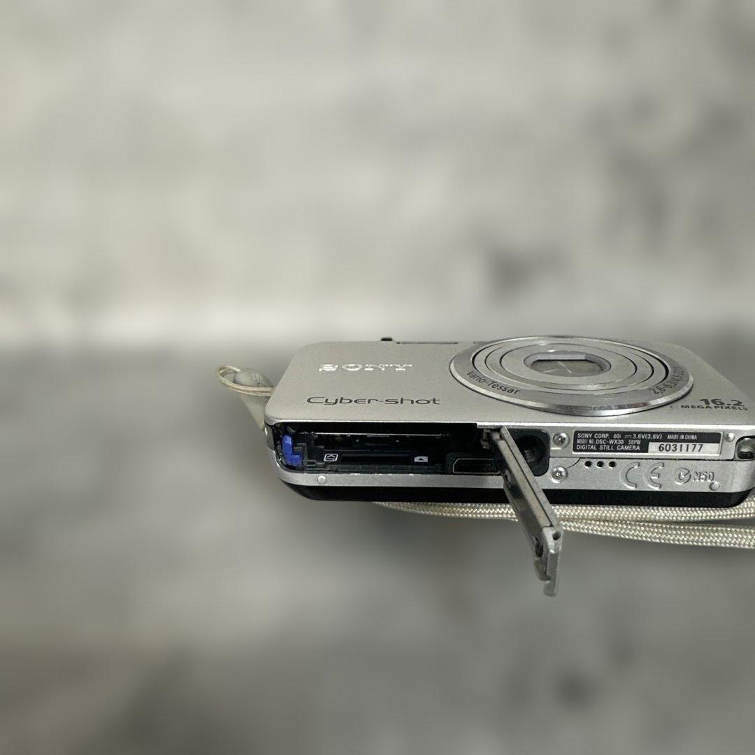 Sony Cyber-shot 16.2メガピクセル コンパクトデジタルカメラ