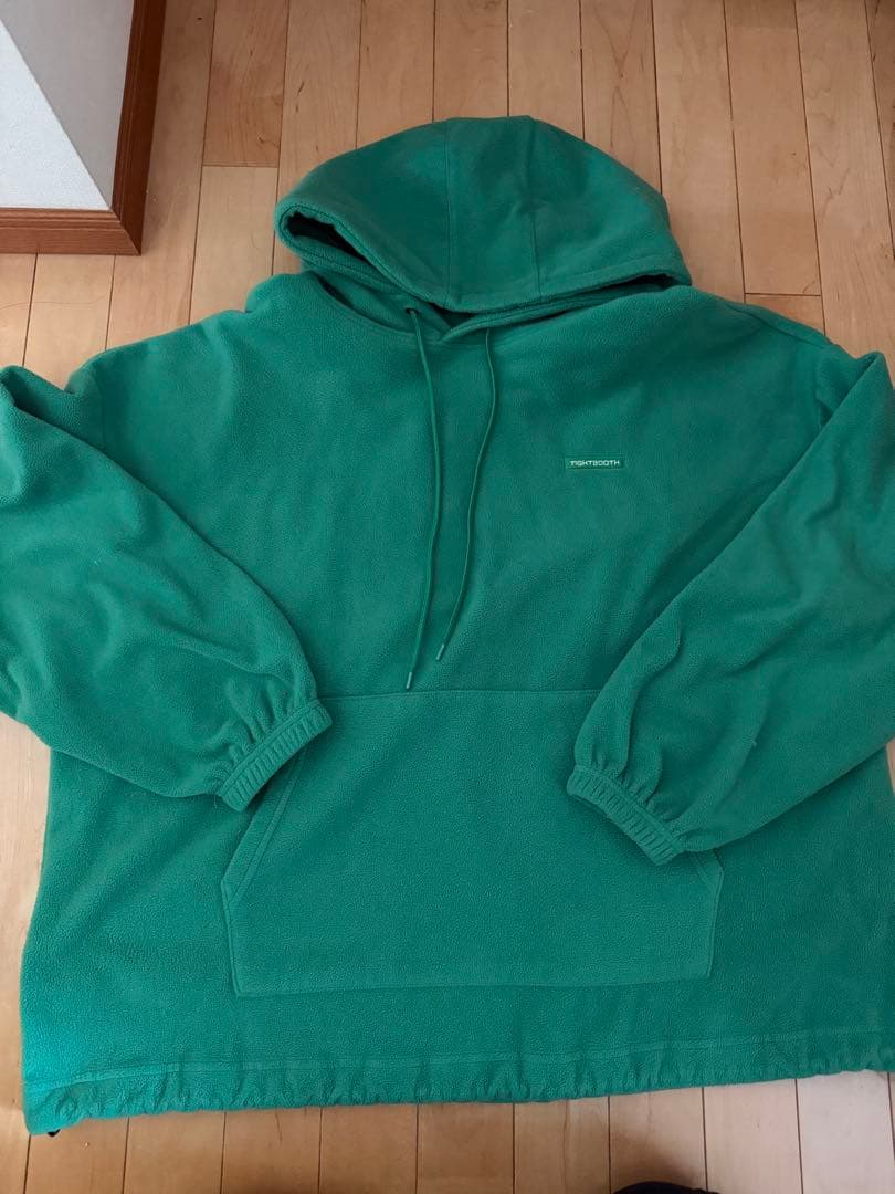TIGHTBOOTH グリーン フーディ
