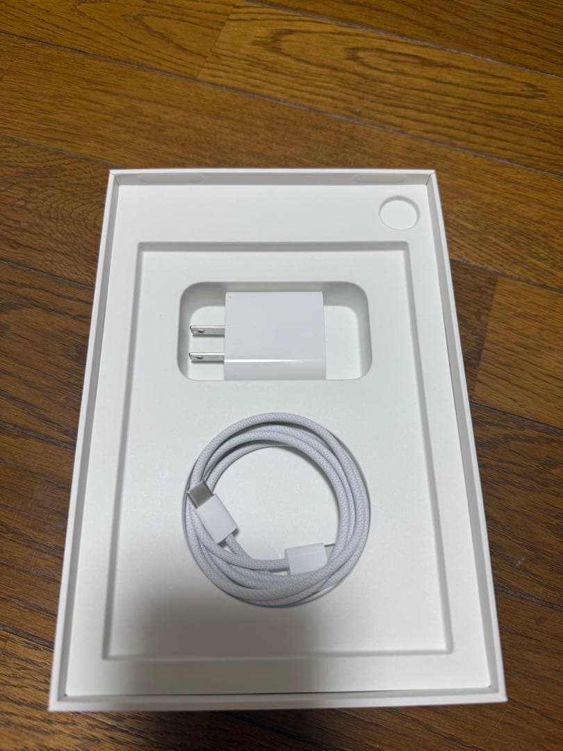 Ipad mini 7 本体と付属品