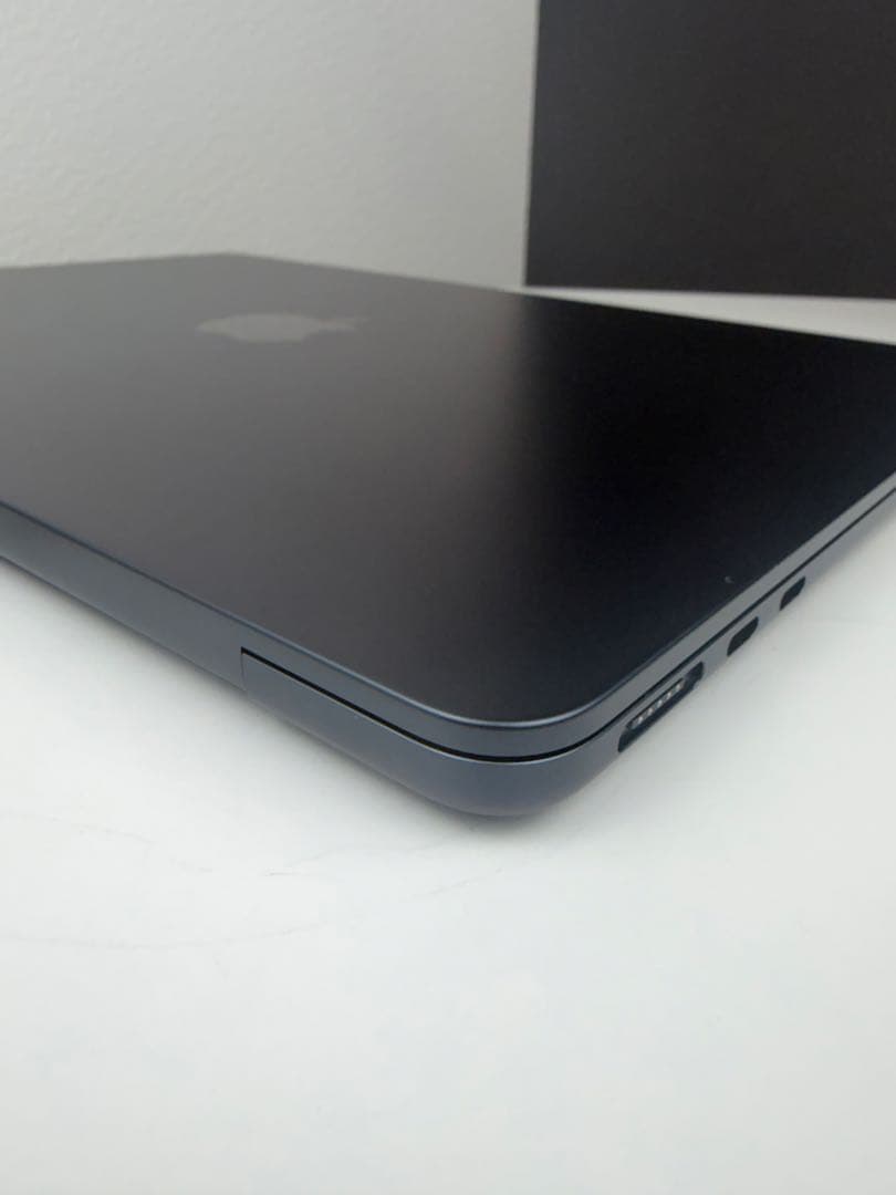 MacBook Air 13.6 A2681/メモリ16GB/256GB/