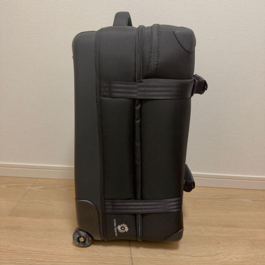 Burton Wheelie Cargo 65L ブラック