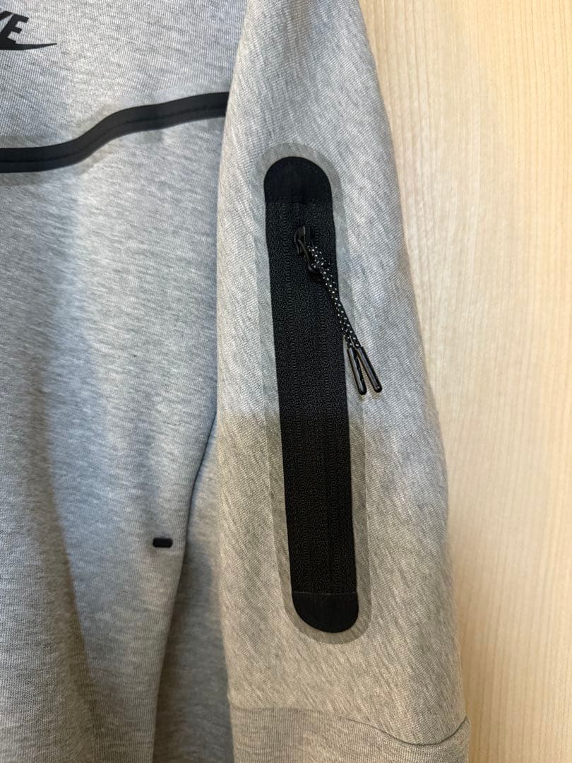 【美品】NIKEナイキテックフリース 上下セットアップ　ブラックMサイズ