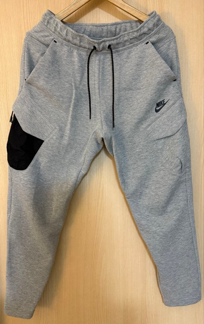 【美品】NIKEナイキテックフリース 上下セットアップ　ブラックMサイズ