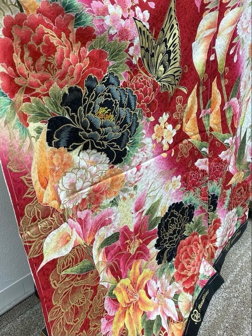 振袖 仮絵羽 京友禅 浅田真央 刺繍 金彩 牡丹 薔薇 正絹 未仕立て品 八掛付
