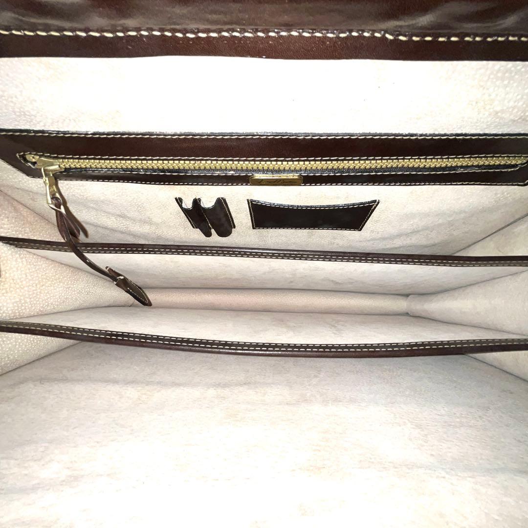 ★美品★DELLGA★定価18万円★ヴィンテージ★レザーダレスバッグ★イタリア製