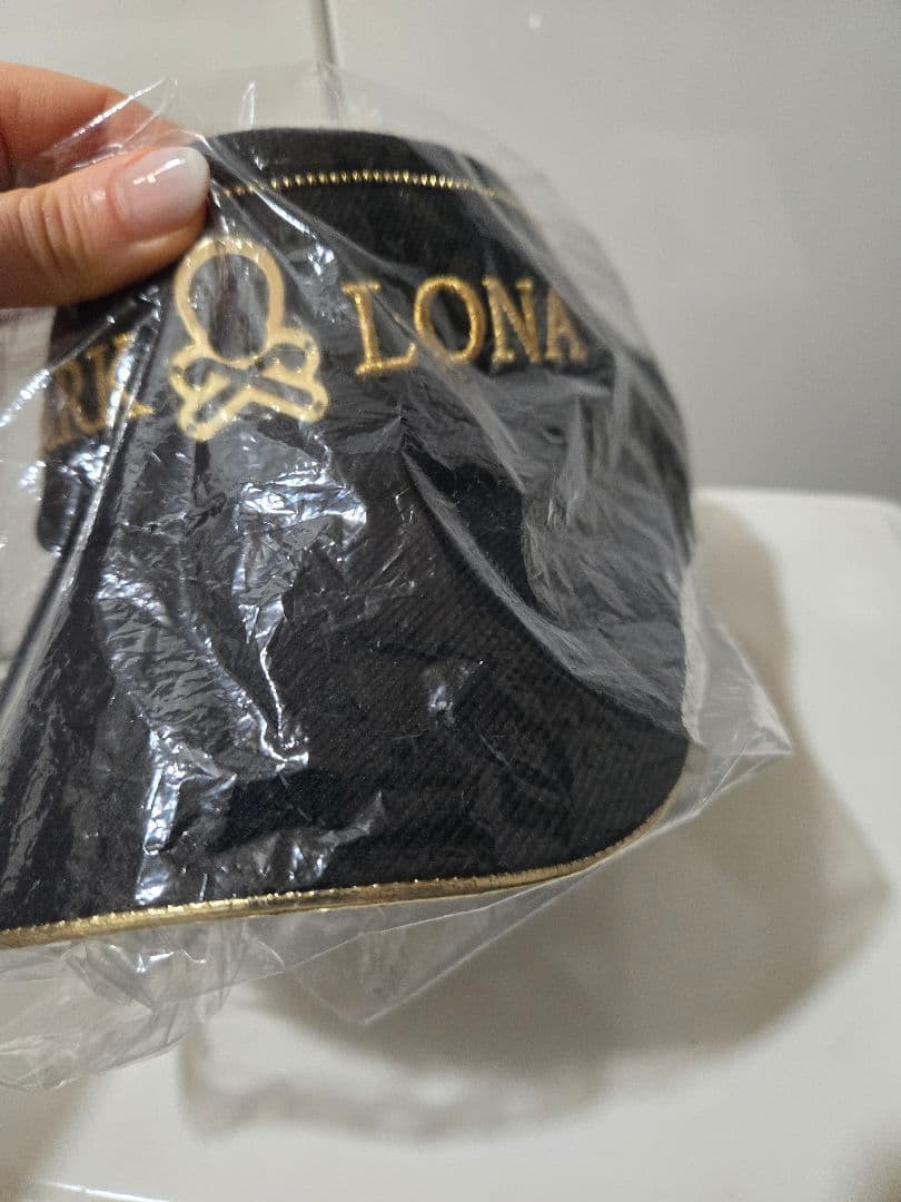 マークアンドロナ