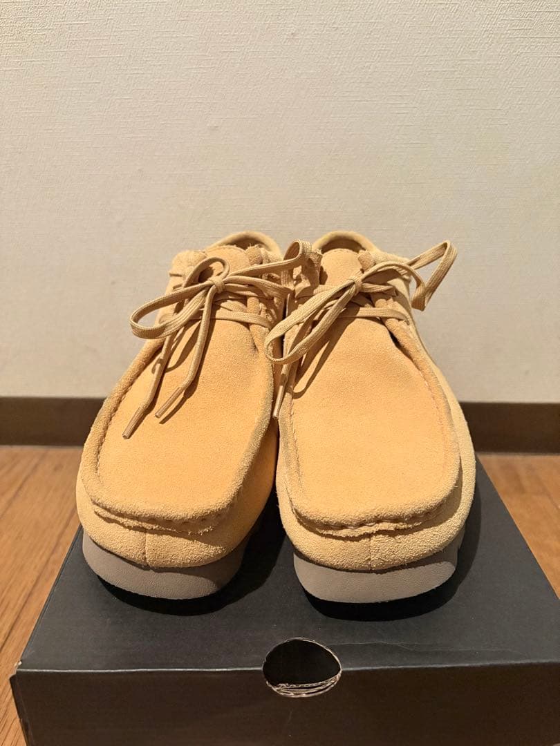 クラークス ワラビーGORE-TEX Golden Tan Suede 8h